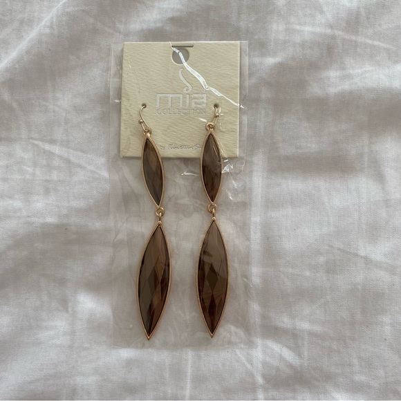 Brown Dangle Earrings - Picture 2 of 2